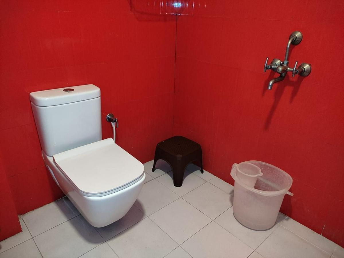 Offbeat Ccu Hostel Kolkata Luaran gambar
